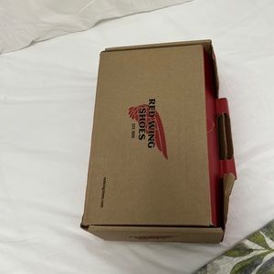 Red Wing Boots. New with Dust Bag. 11D, brown, 6” Sheldon.
